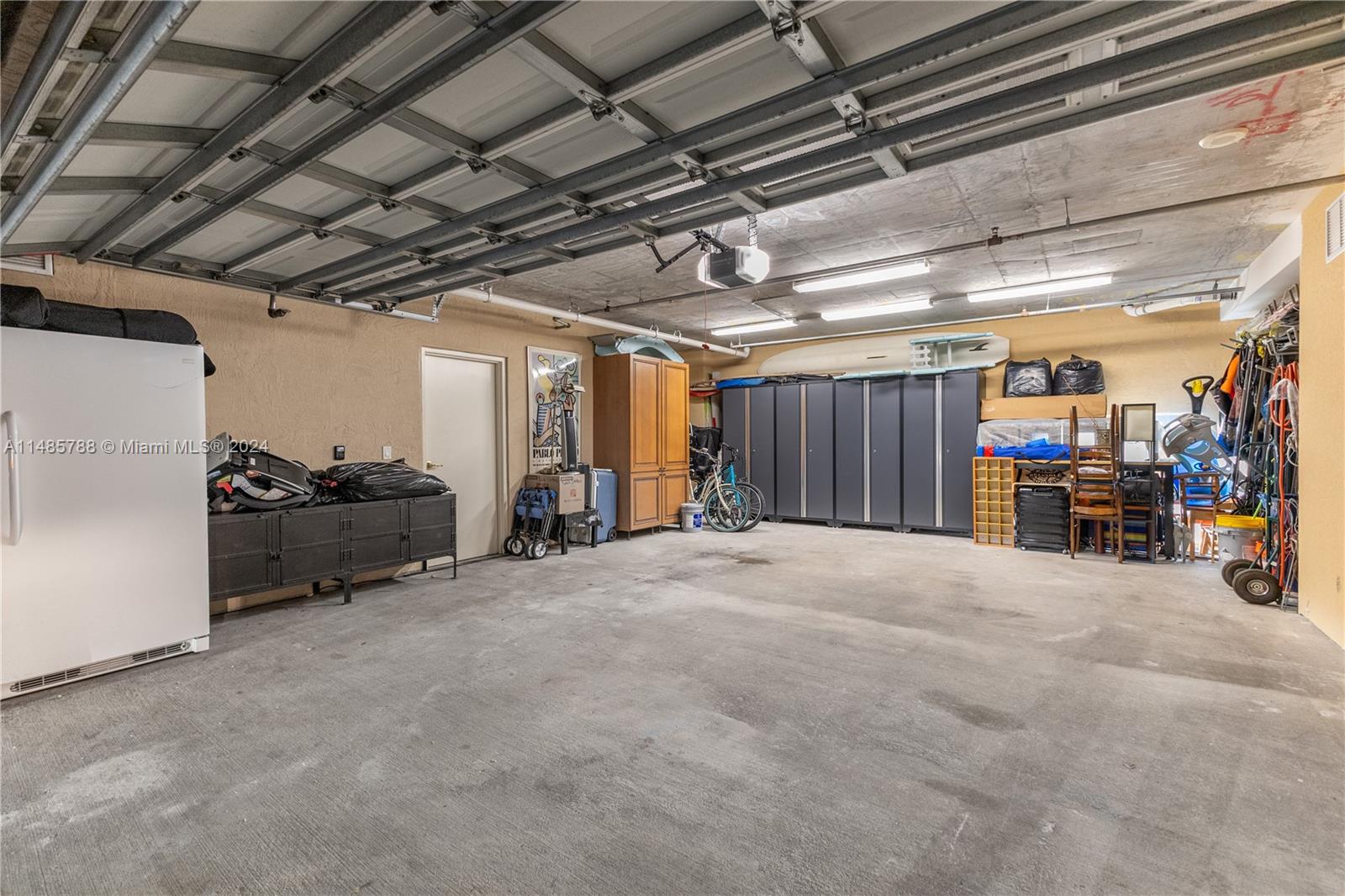 VILLAS OF POSITANO CONDO - Residential