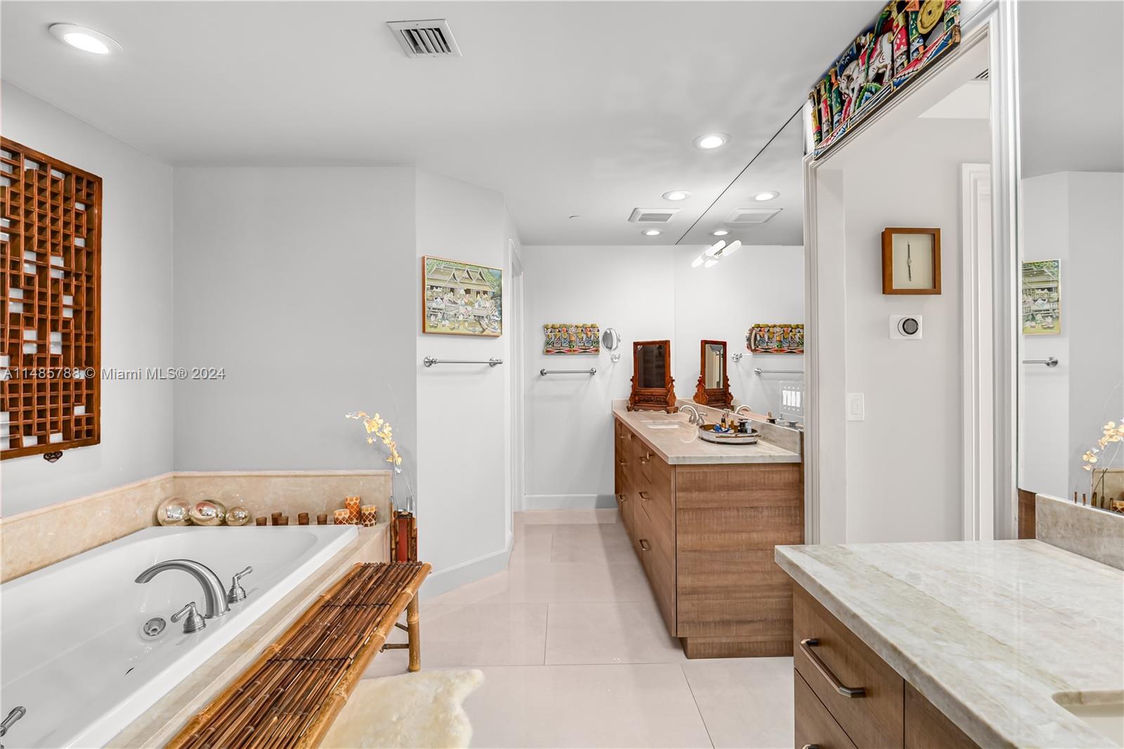 VILLAS OF POSITANO CONDO - Residential