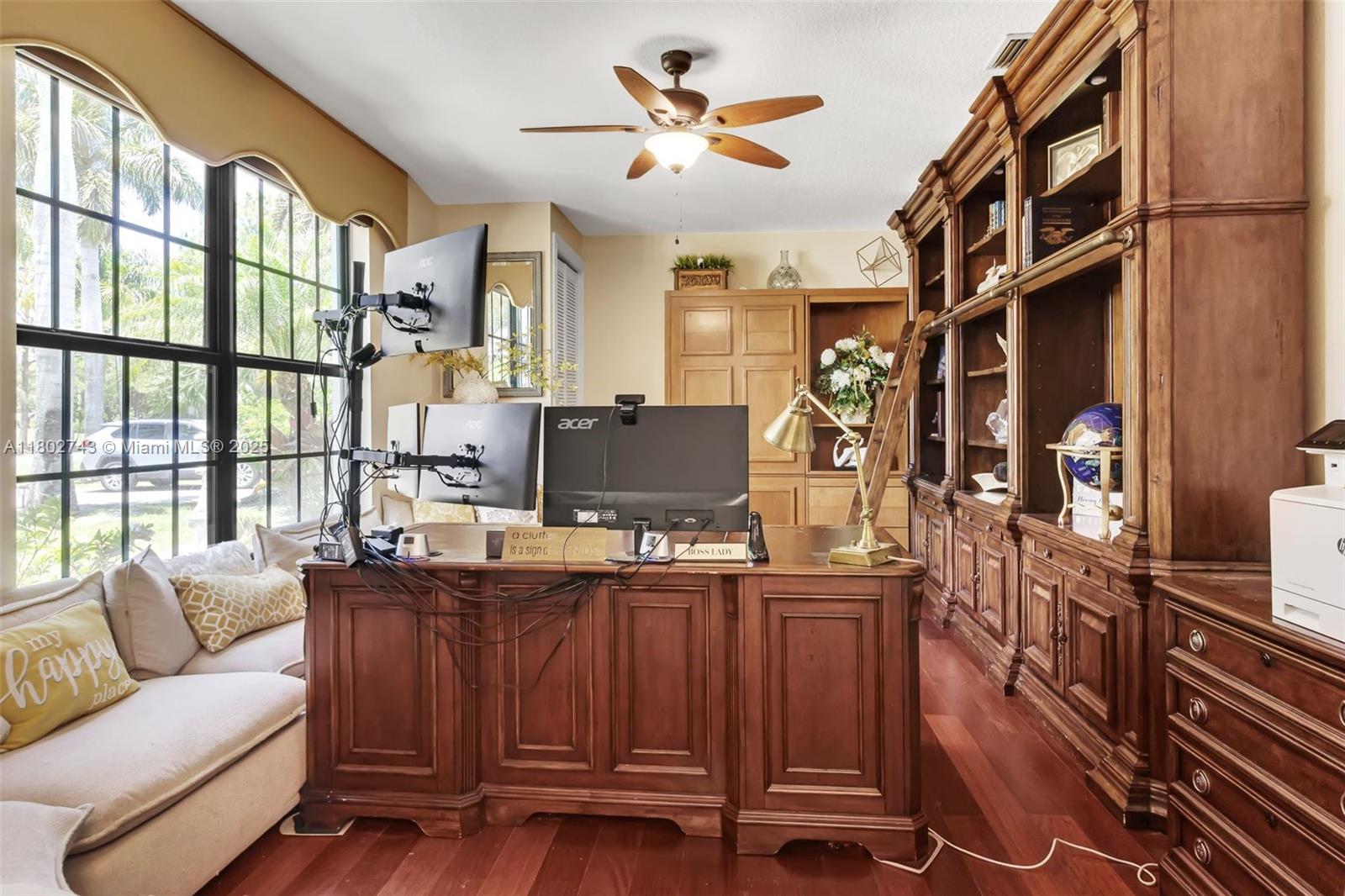 Palm Beach Country Estates - Residential