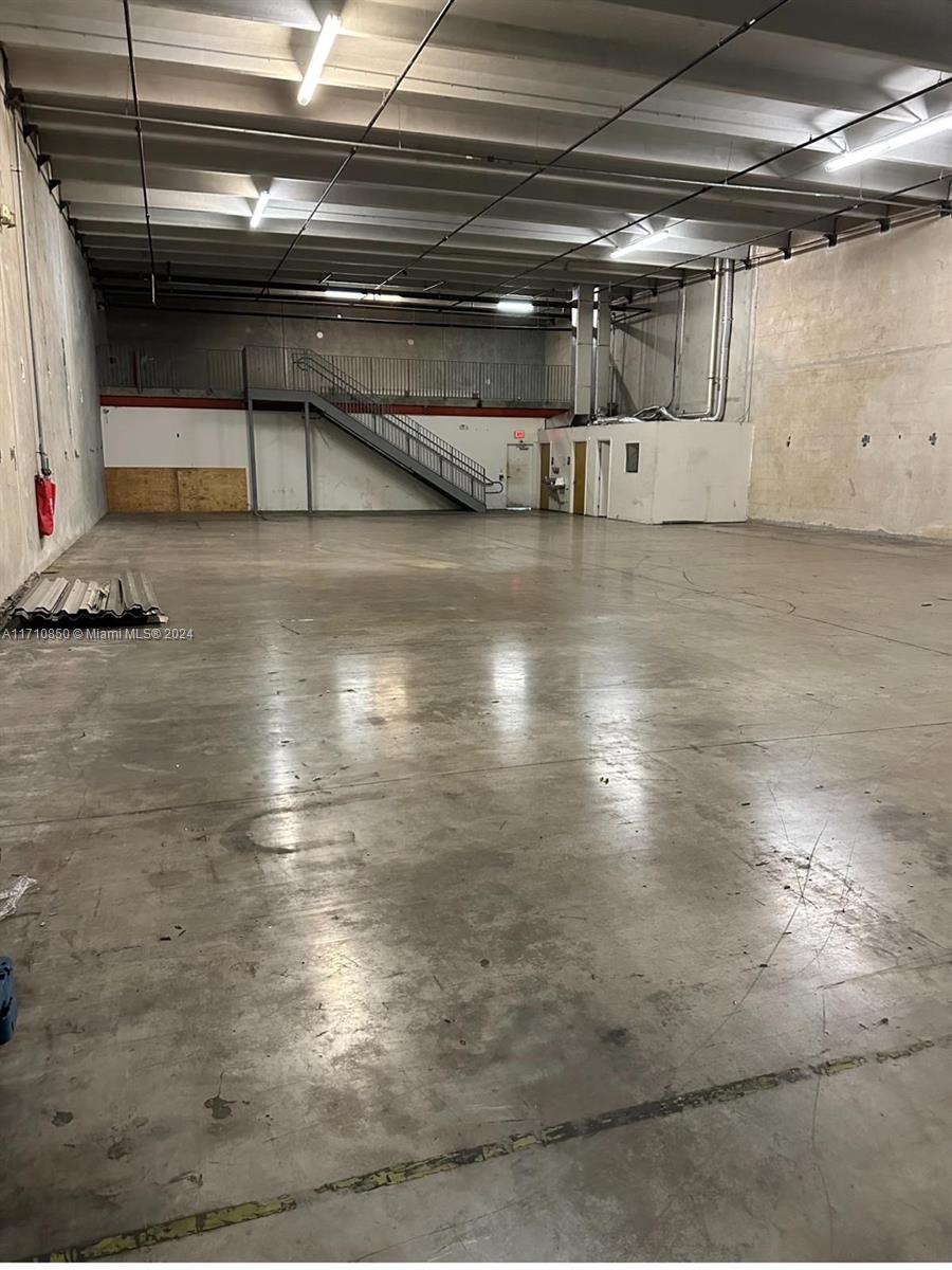6319 NW 99th Ave 24
