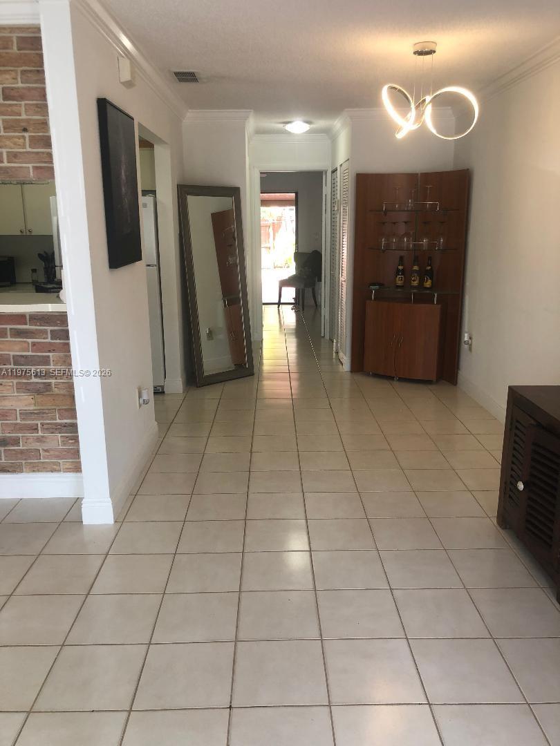 REPLAT OF MILLER DREAMS S - Residential Lease