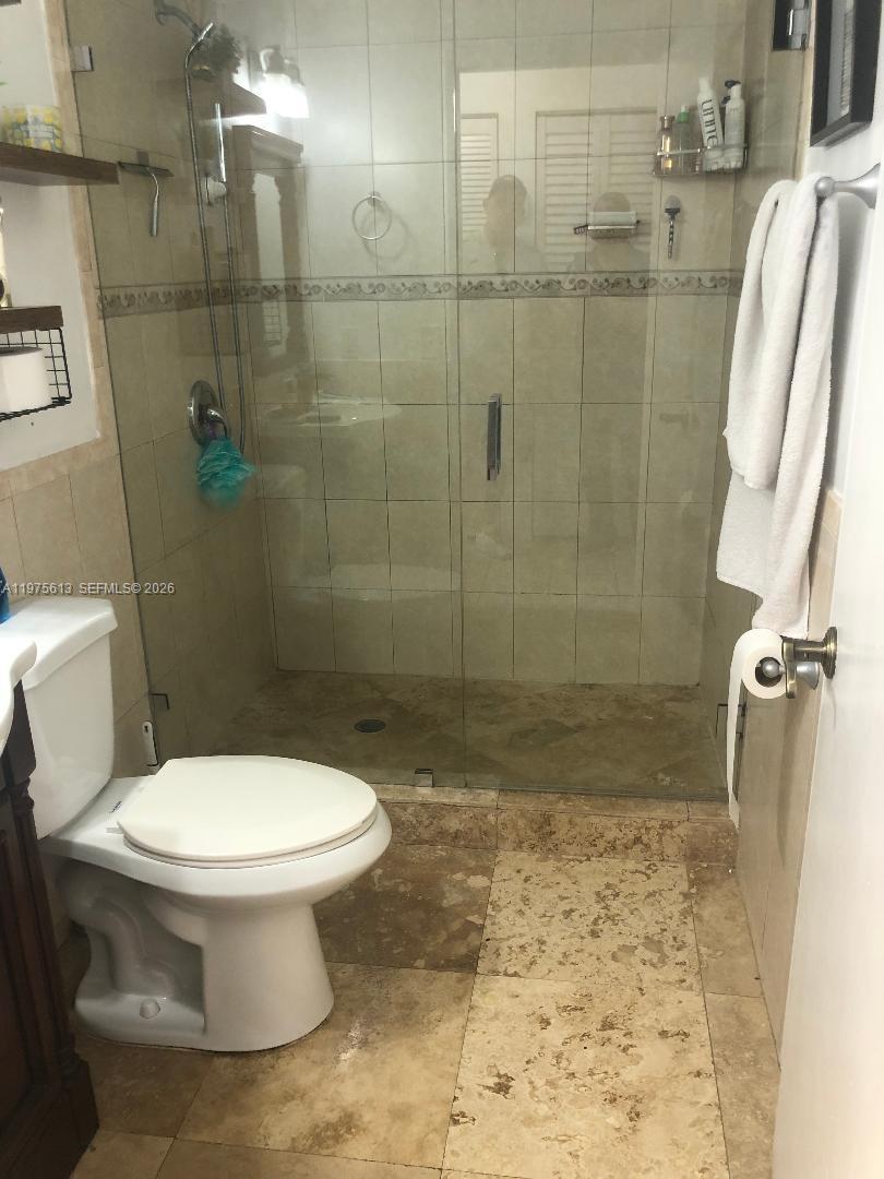 REPLAT OF MILLER DREAMS S - Residential Lease