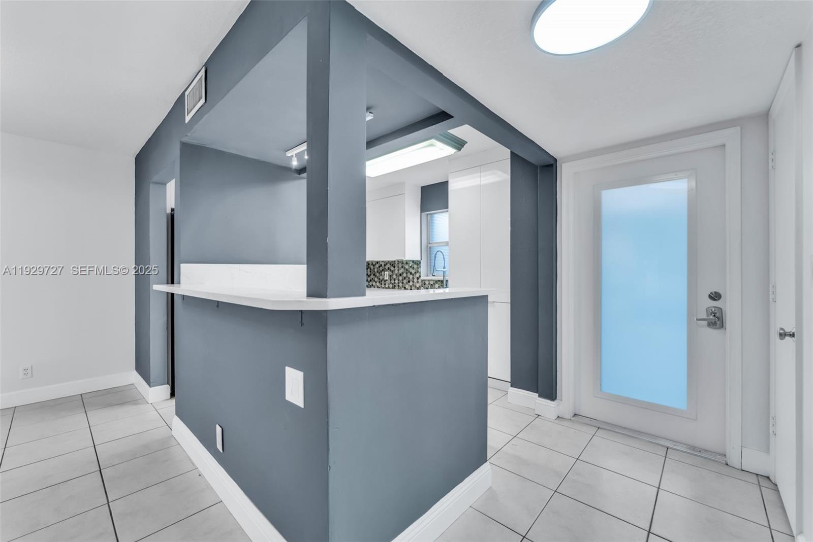 PALM-AIRE VILLAGE SECTION - Residential Lease