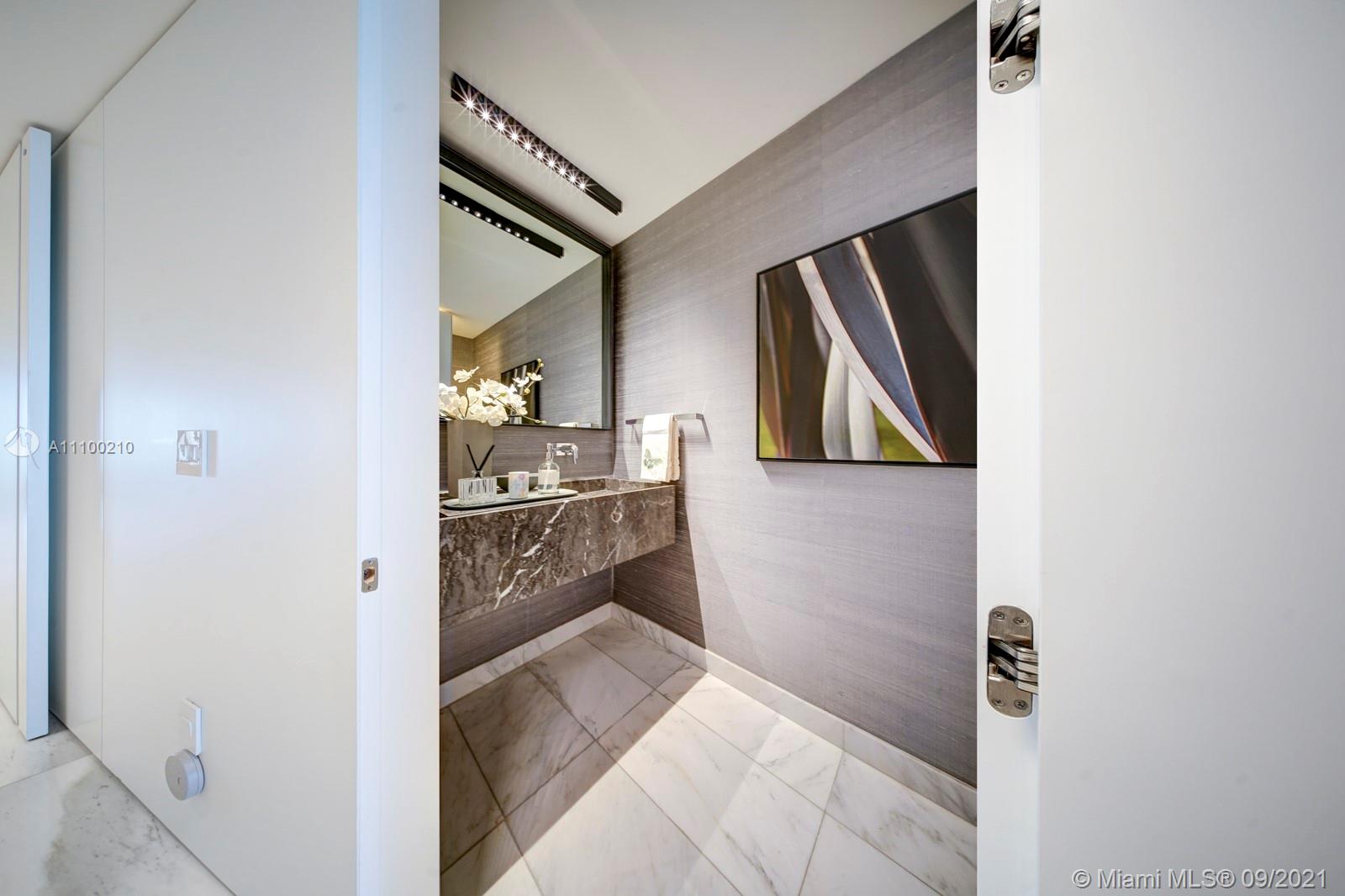 OCEANA BAL HARBOUR CONDO - Residential