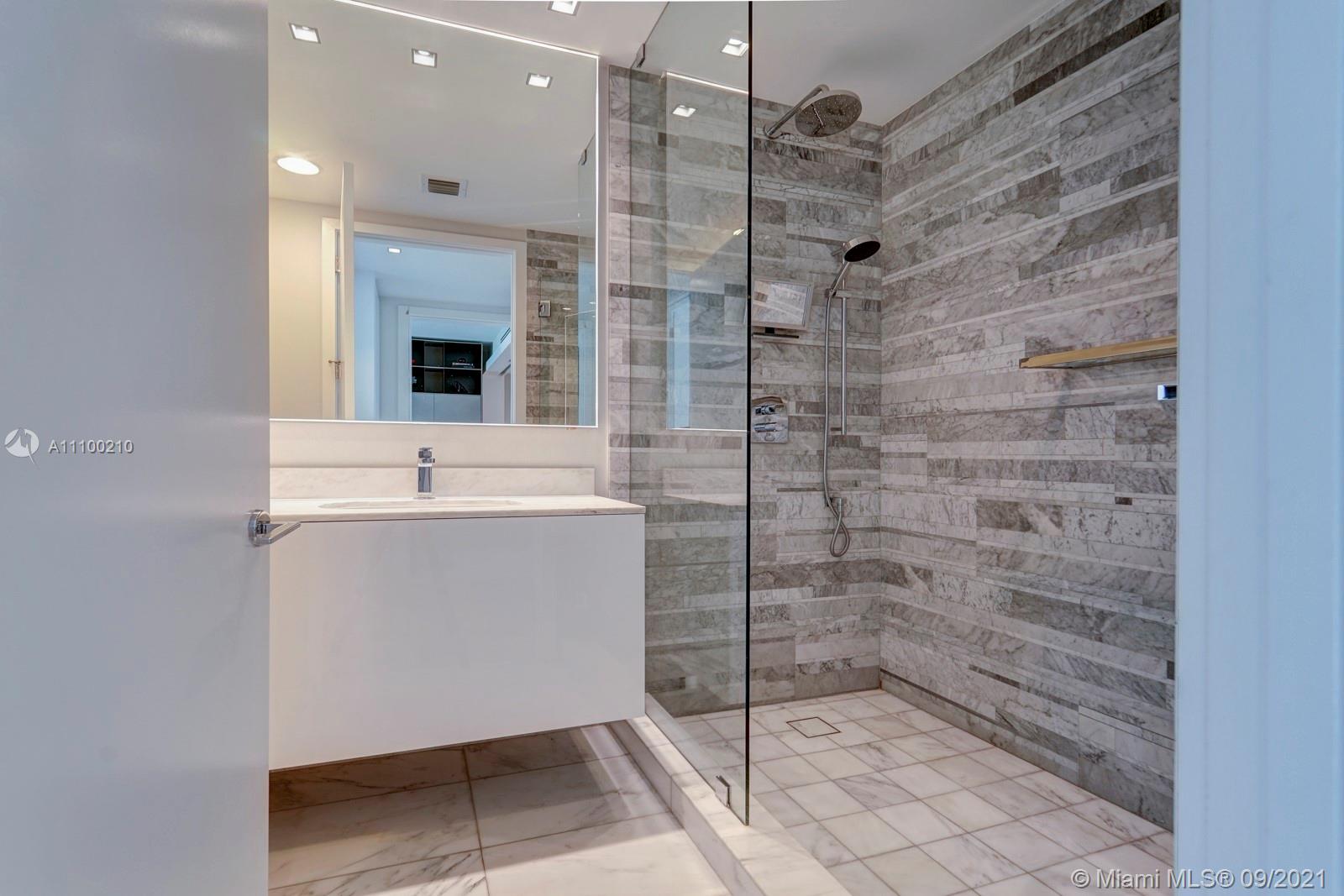 OCEANA BAL HARBOUR CONDO - Residential