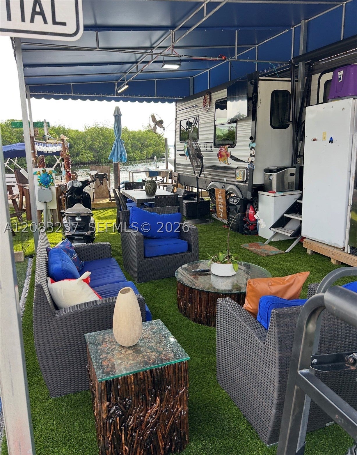 299 Morris Ave