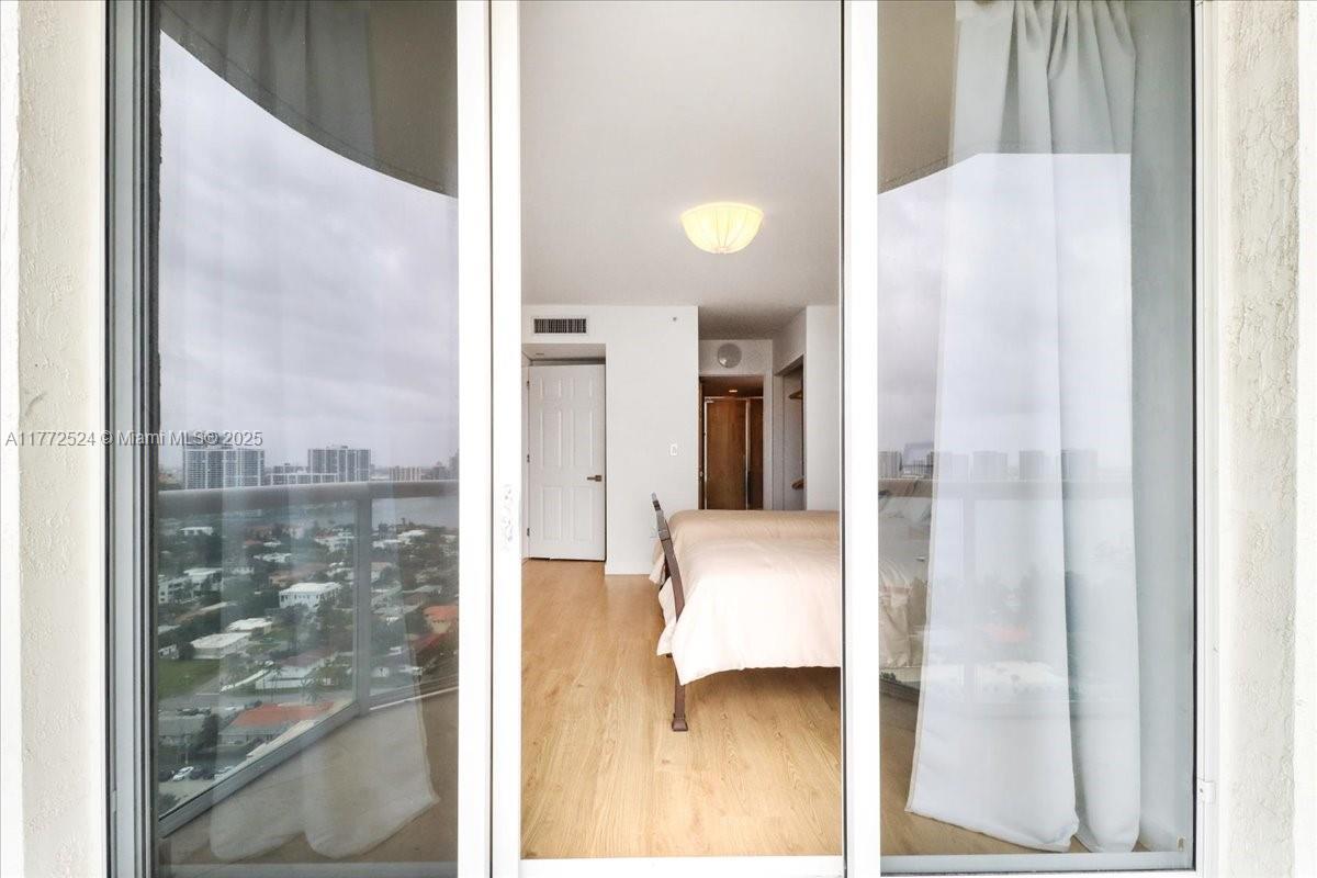 MILLENNIUM CONDO - Residential