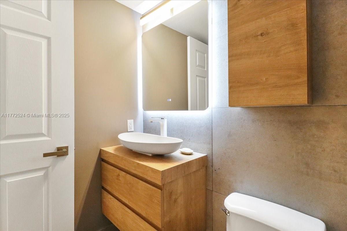 MILLENNIUM CONDO - Residential