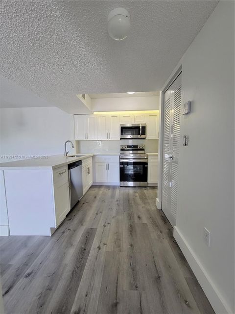 8600 SW 212th St 305 Cutler Bay FL 33189