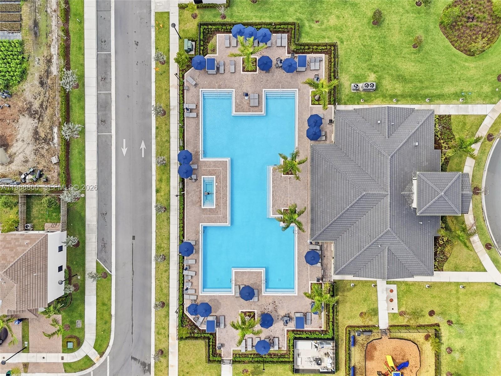 KENDALL ASSEMBLAGE SOUTH - Residential