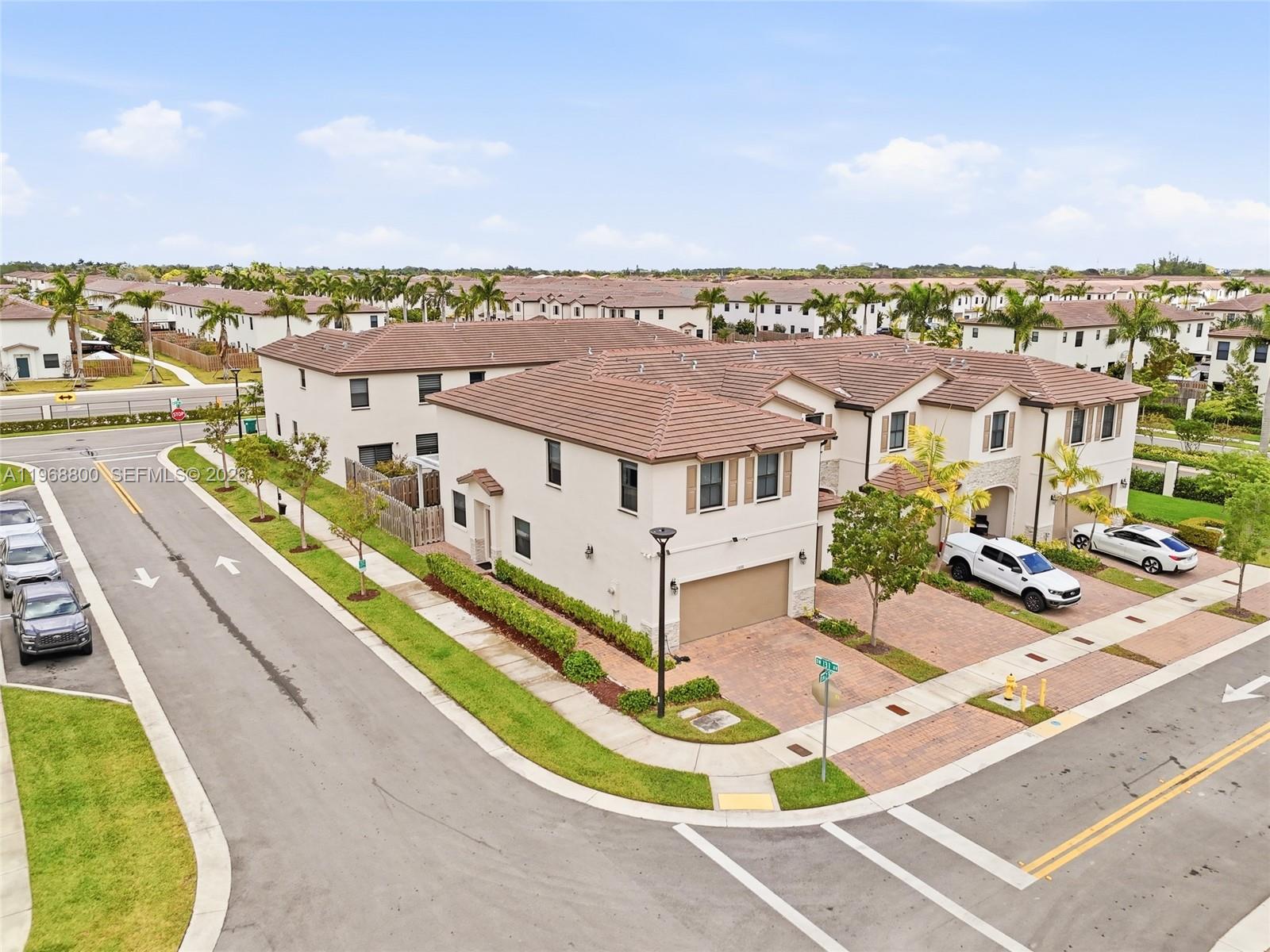 KENDALL ASSEMBLAGE SOUTH - Residential