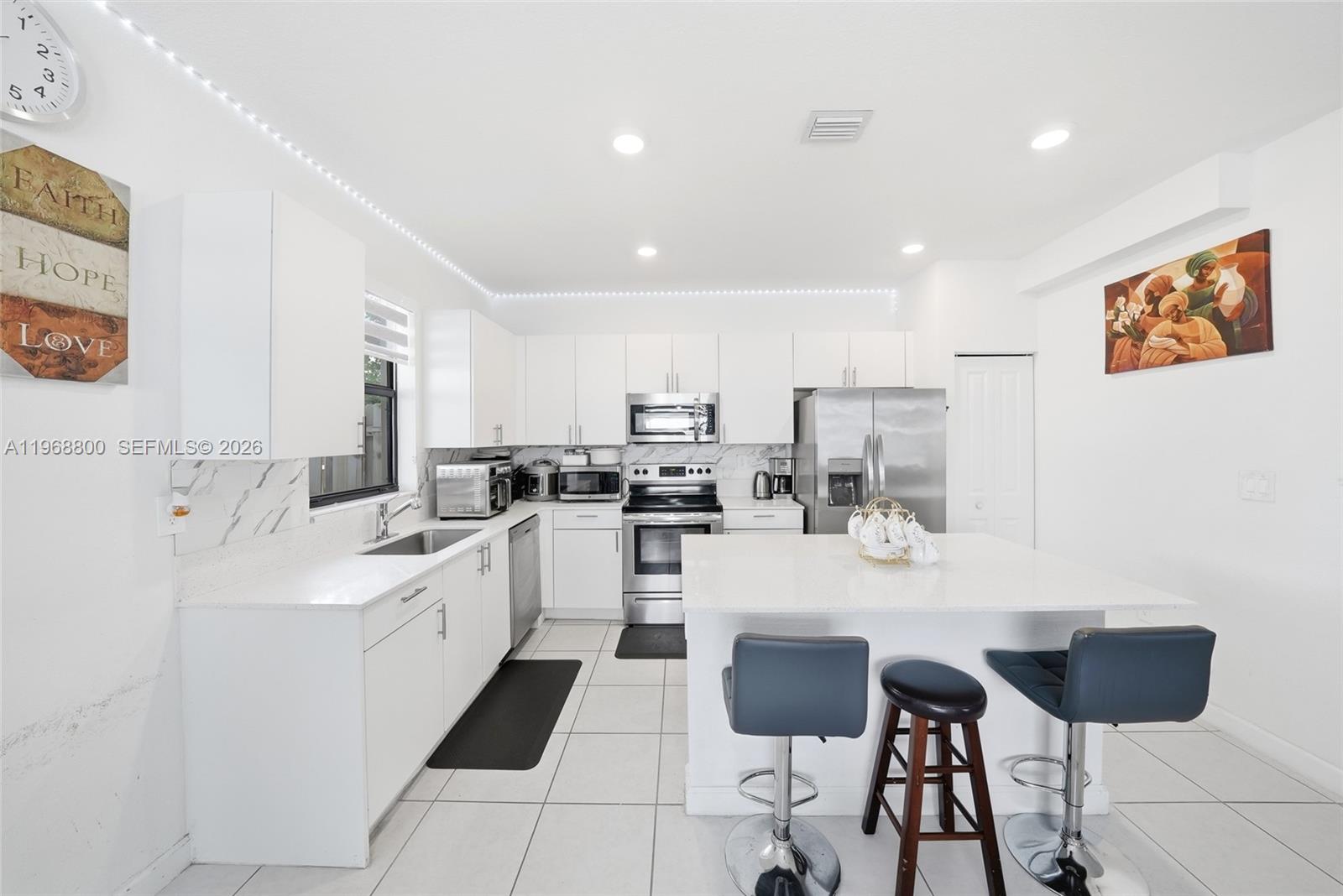 KENDALL ASSEMBLAGE SOUTH - Residential