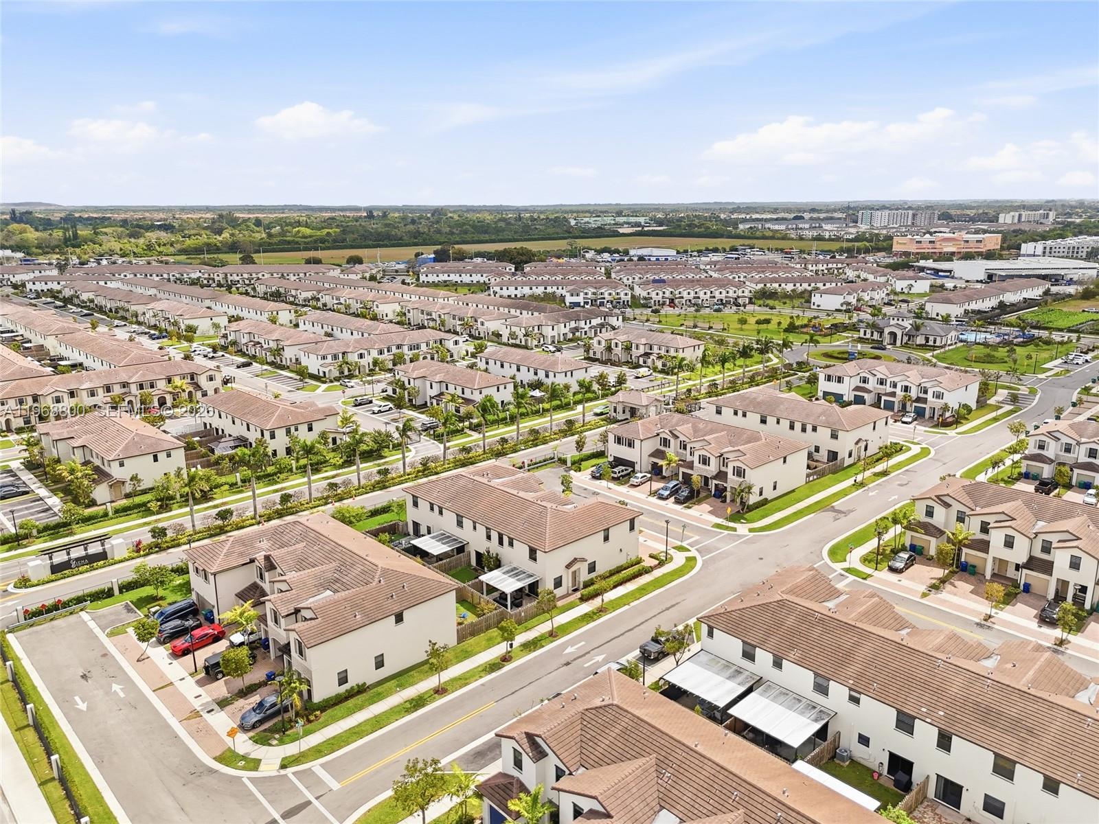 KENDALL ASSEMBLAGE SOUTH - Residential