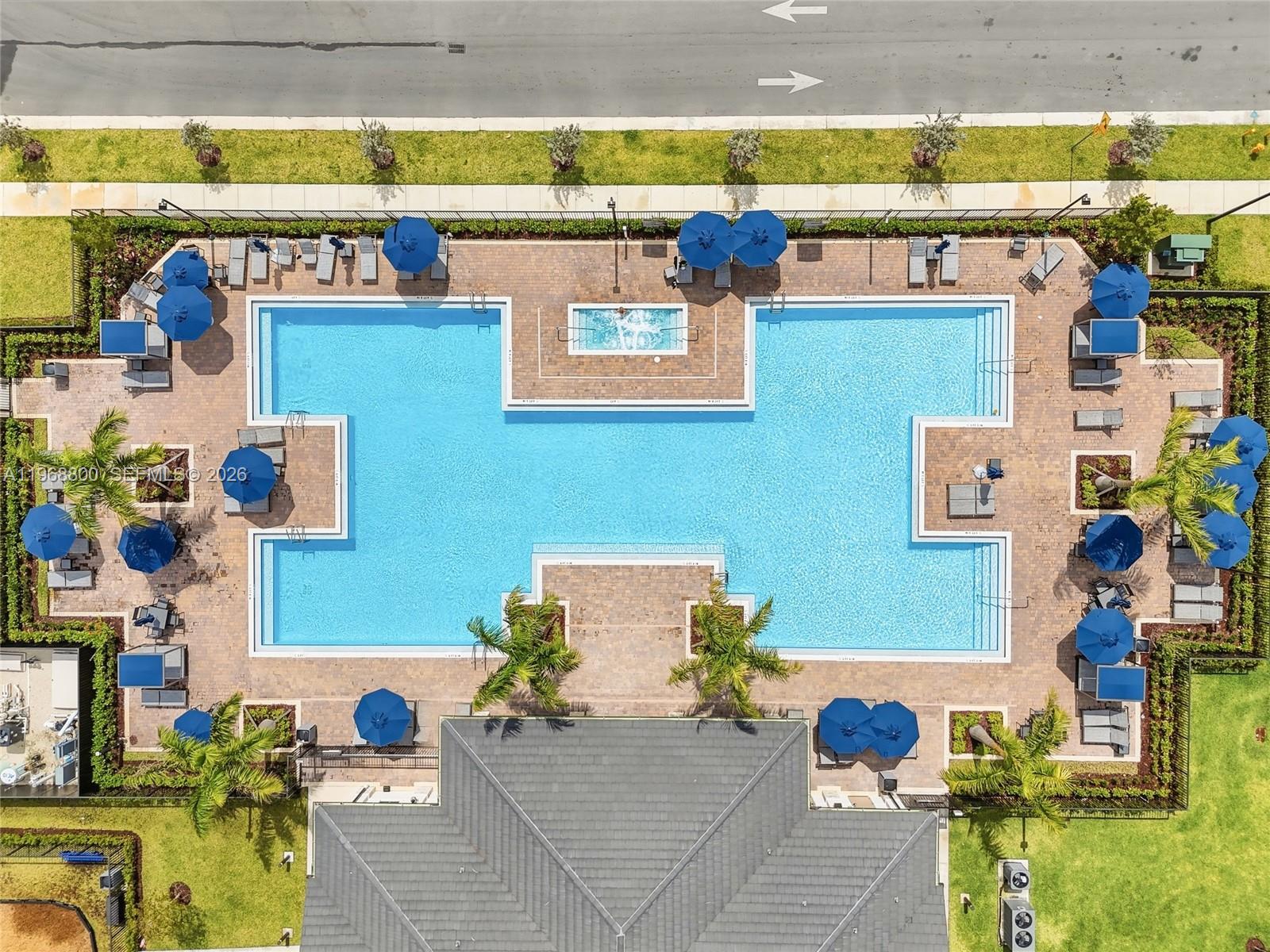 KENDALL ASSEMBLAGE SOUTH - Residential