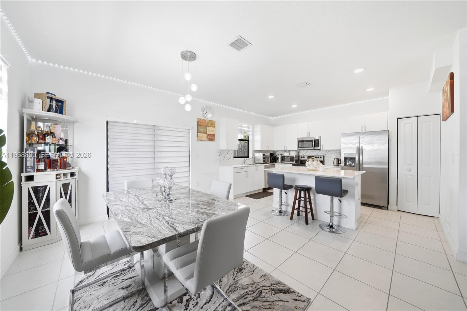 KENDALL ASSEMBLAGE SOUTH - Residential