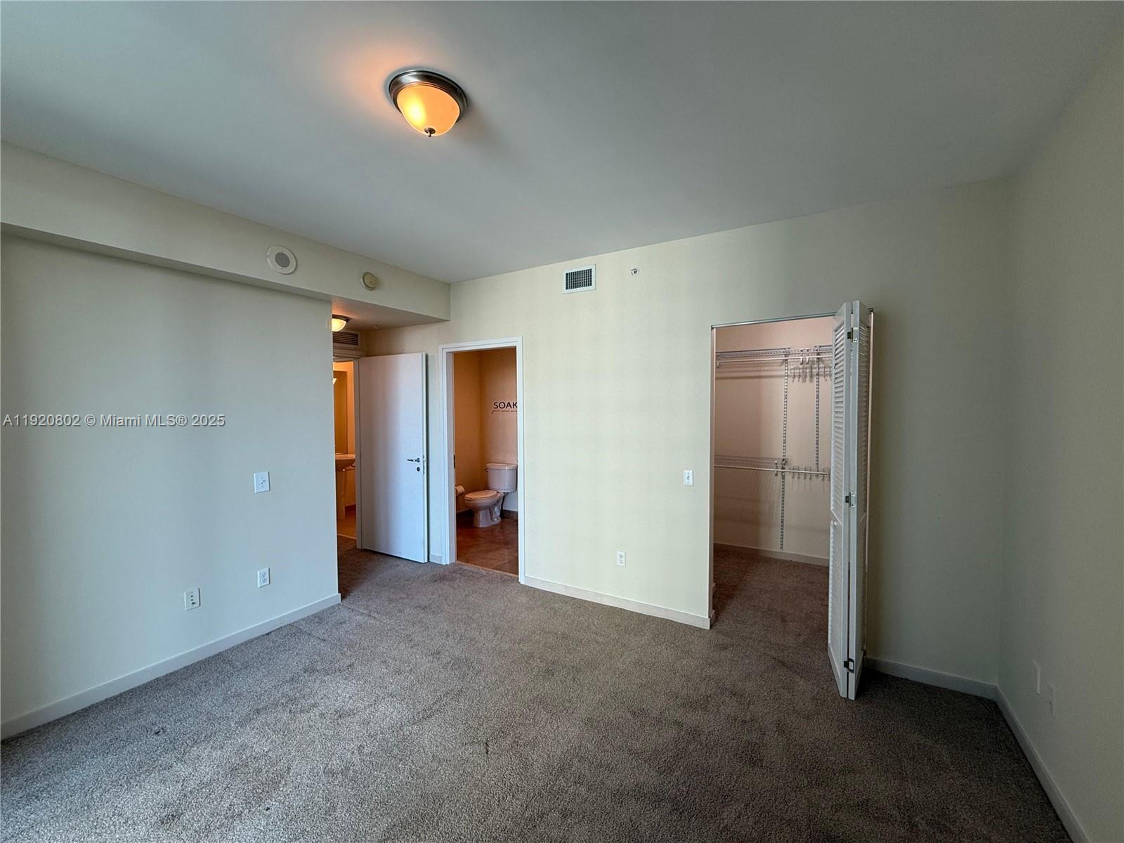 MET 1 CONDO - Residential Lease