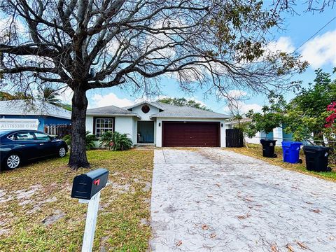 1113 SW 24th Ave Fort Lauderdale FL 33312