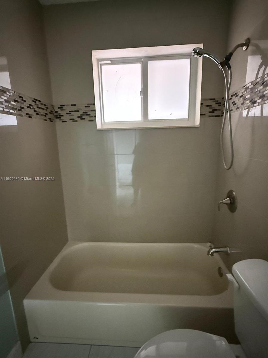 BOULEVARD HEIGHTS SEC - Residential Lease