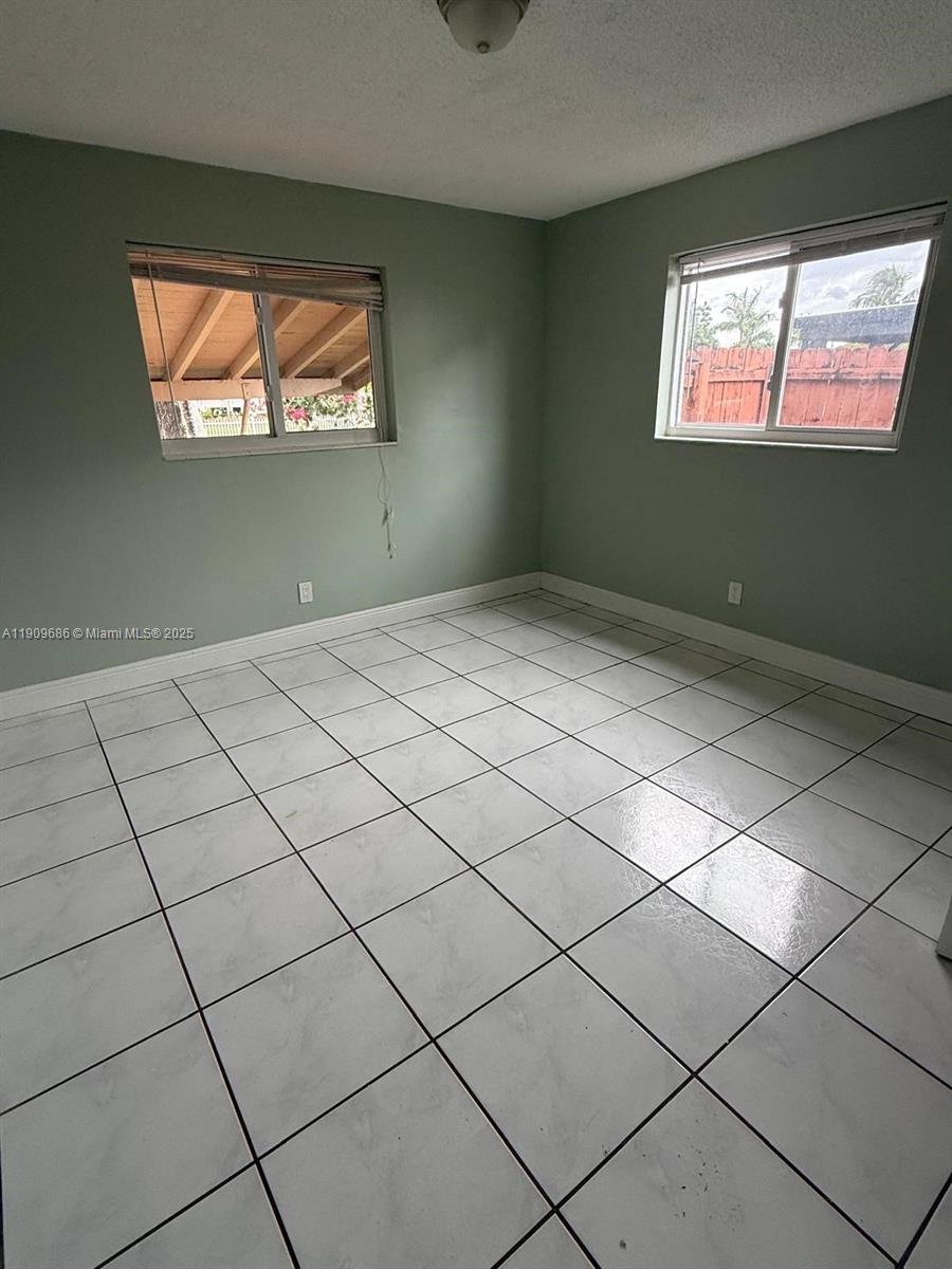 BOULEVARD HEIGHTS SEC - Residential Lease