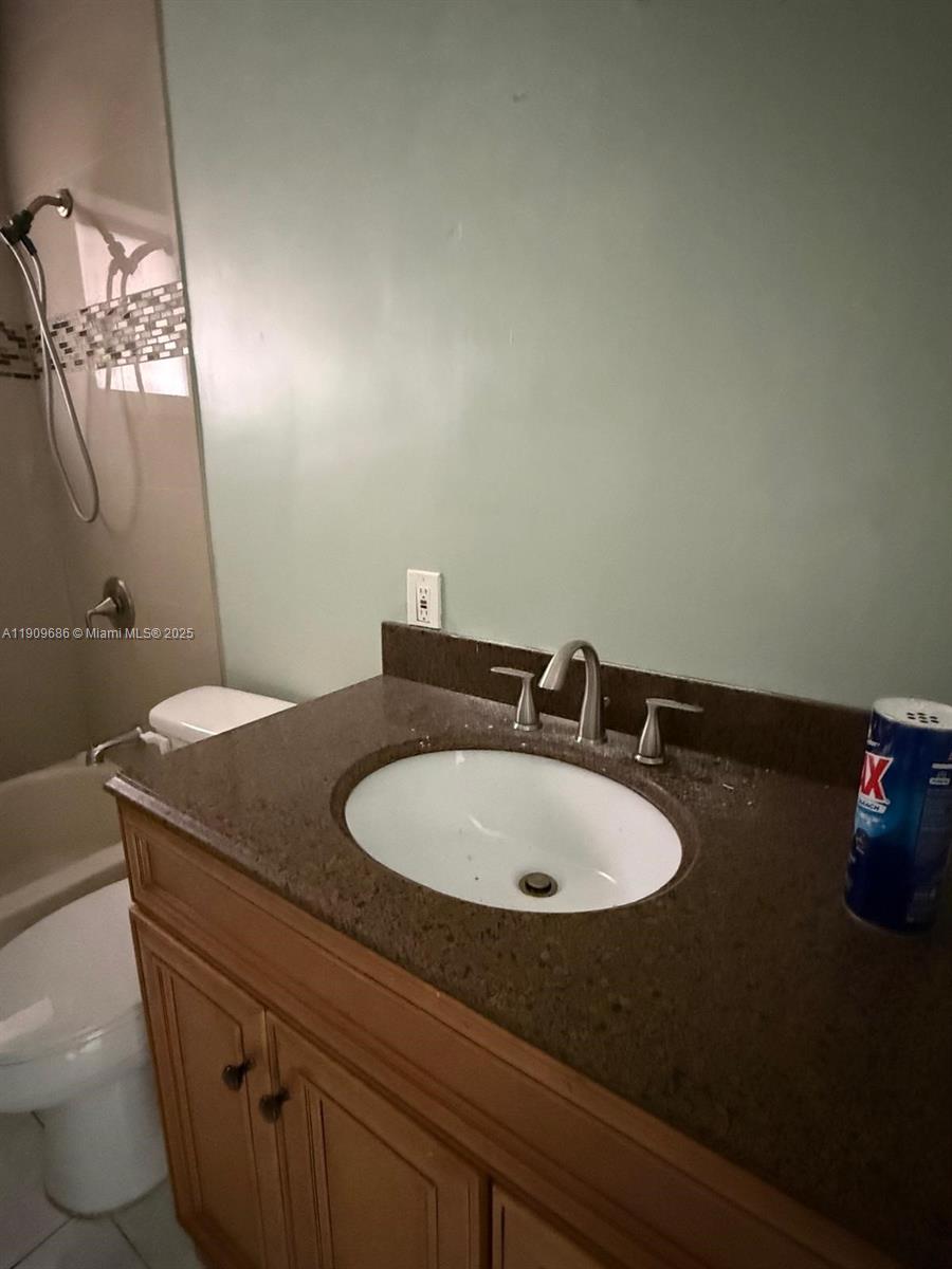 BOULEVARD HEIGHTS SEC - Residential Lease