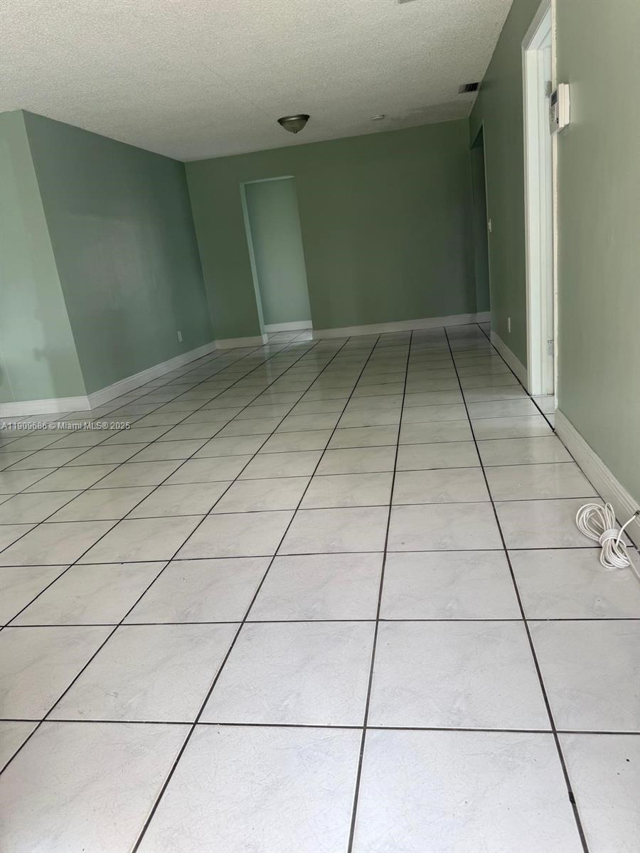 BOULEVARD HEIGHTS SEC - Residential Lease