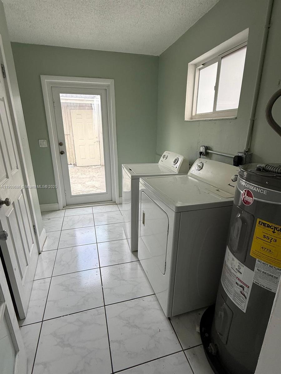 BOULEVARD HEIGHTS SEC - Residential Lease