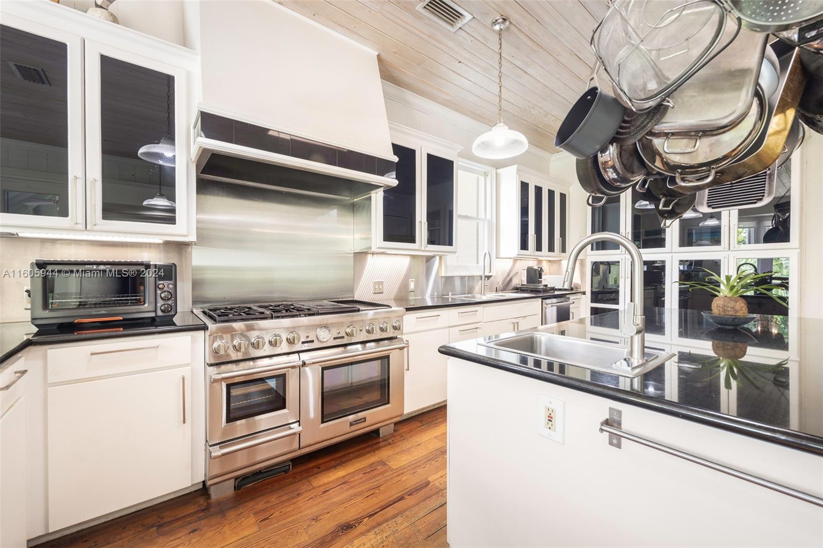 FELIX PARK HOME ACRES - Residential