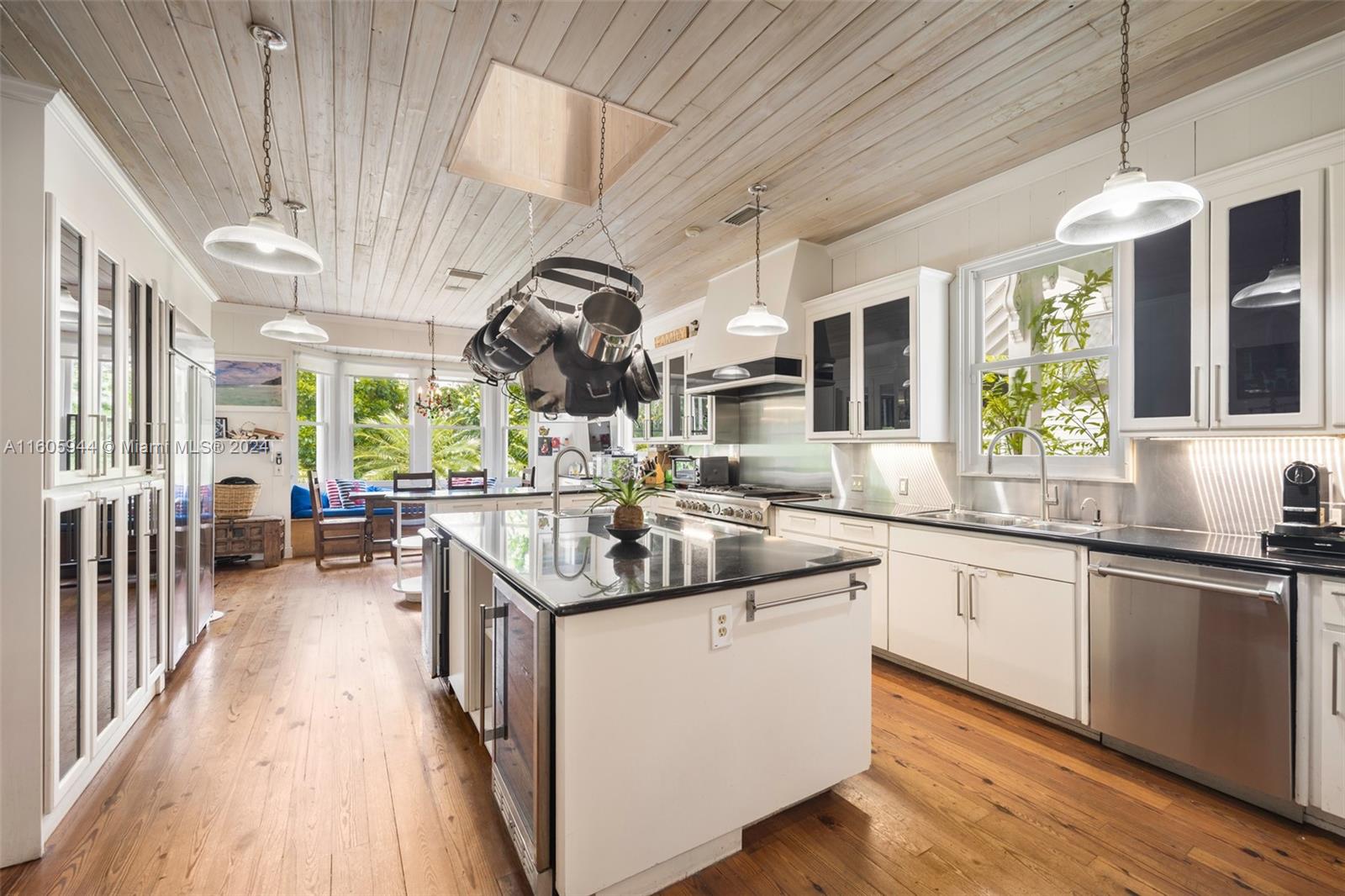 FELIX PARK HOME ACRES - Residential