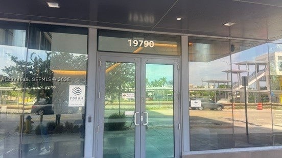 19790 W Dixie Hwy 1209