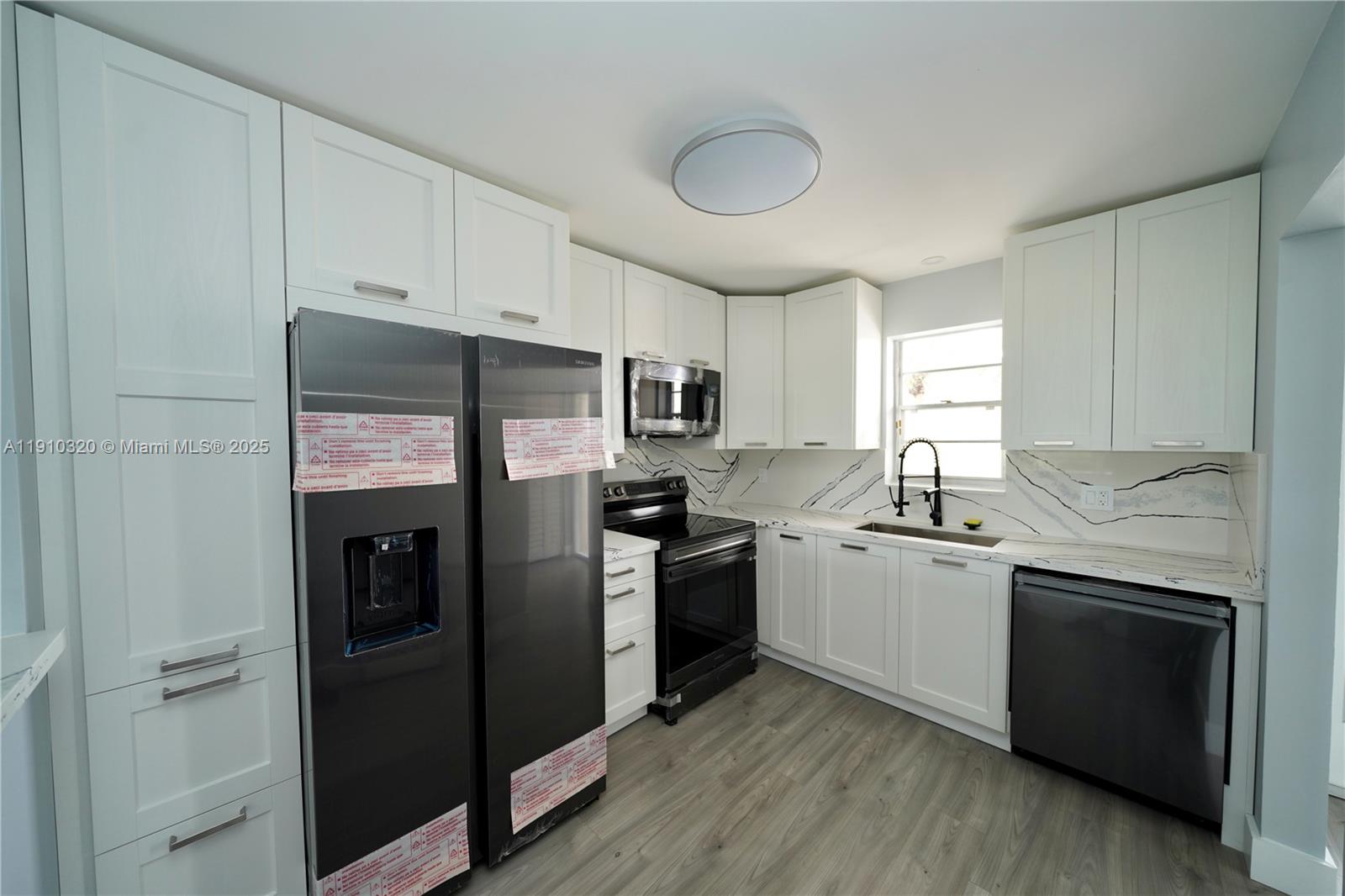 ARAGON PHASE 1A CONDO - Residential Lease