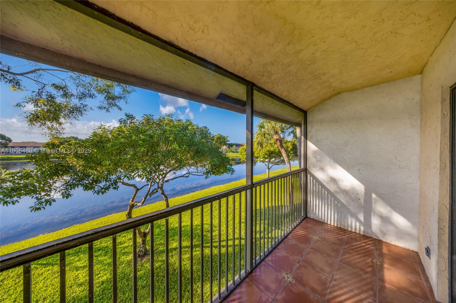 WELLEBY SHORES CONDOMINIU - Residential