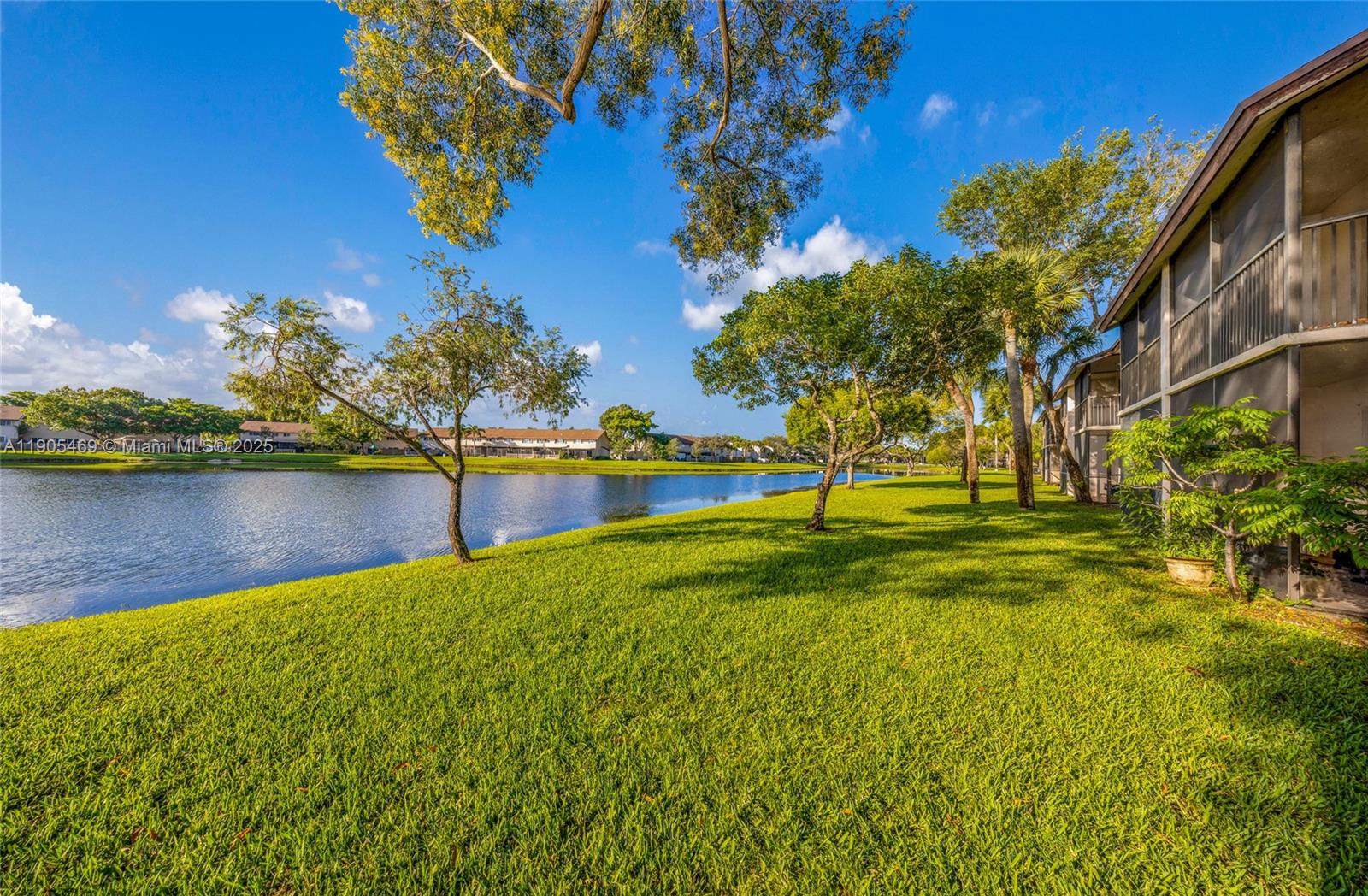 WELLEBY SHORES CONDOMINIU - Residential