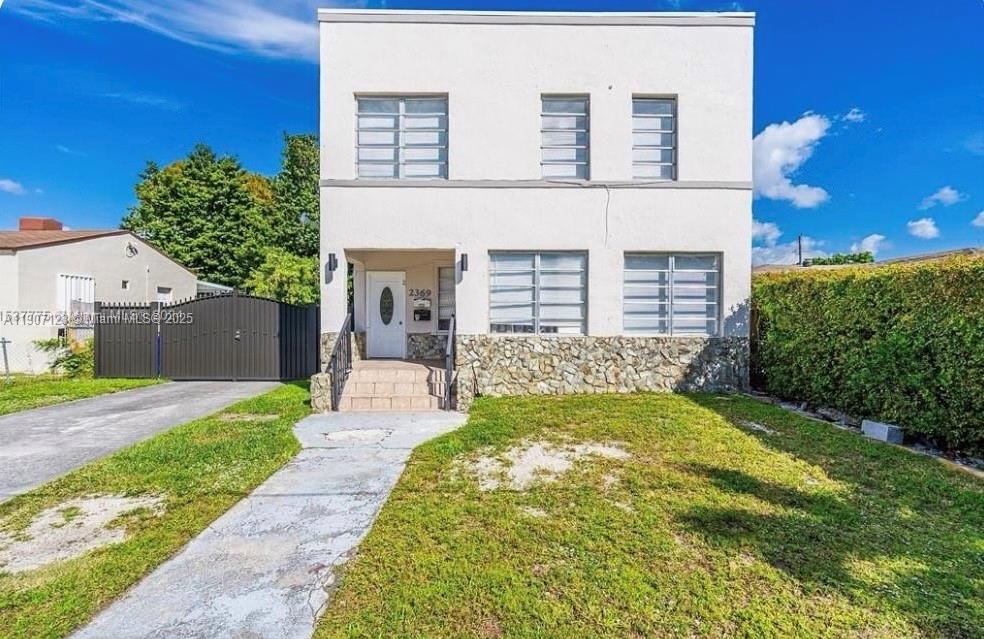 CLEVELAND TERRACE - Residential Lease