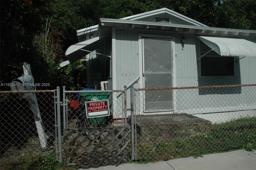 Builder oppportunity. 5000 sq ft Lot in the Grove located on Charles Ave. Remove existing structure and build dream home in Coconut Grove. Close to Miami and all major arteries and Coconut Gove night life.