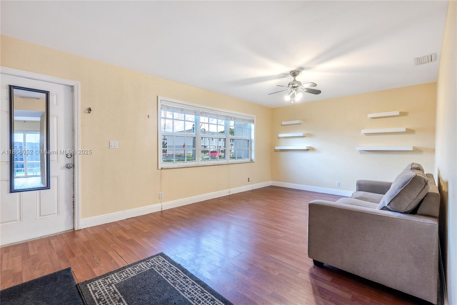 ARROWHEAD GOLF & TENNIS C - Residential Lease