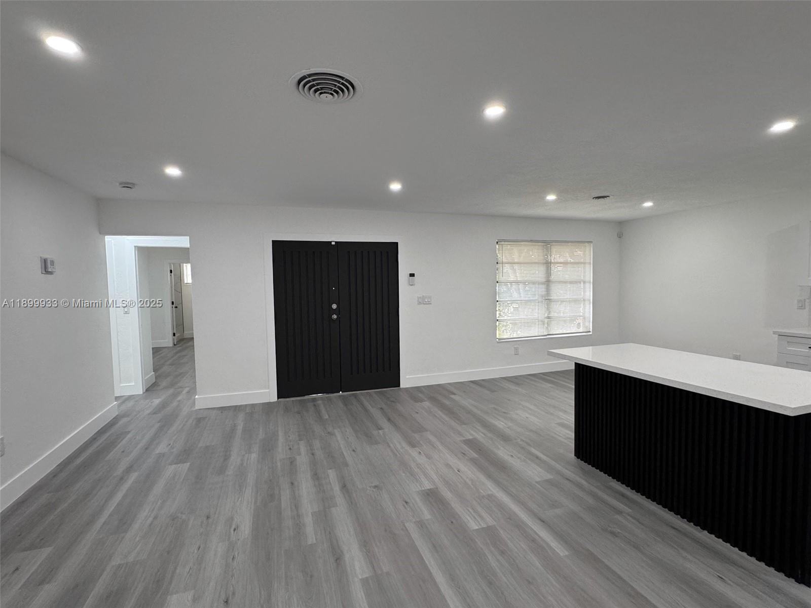 View photos, virtual tours, details... 275 NE 173rd St