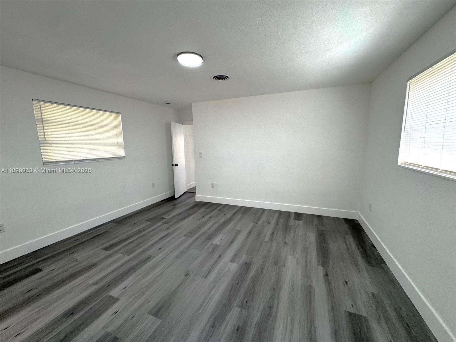 SEABOARD PARK - Residential