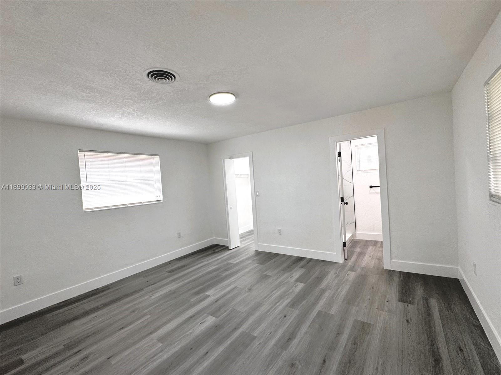 SEABOARD PARK - Residential