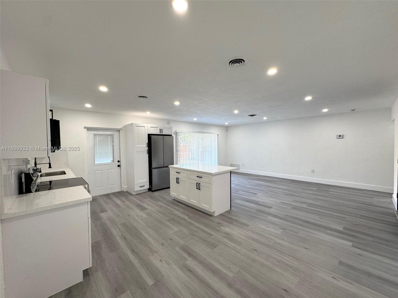 SEABOARD PARK - Residential