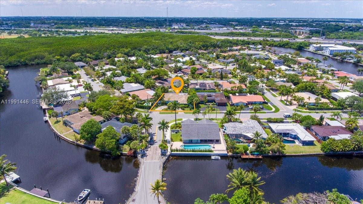 JENADA ISLE - Residential