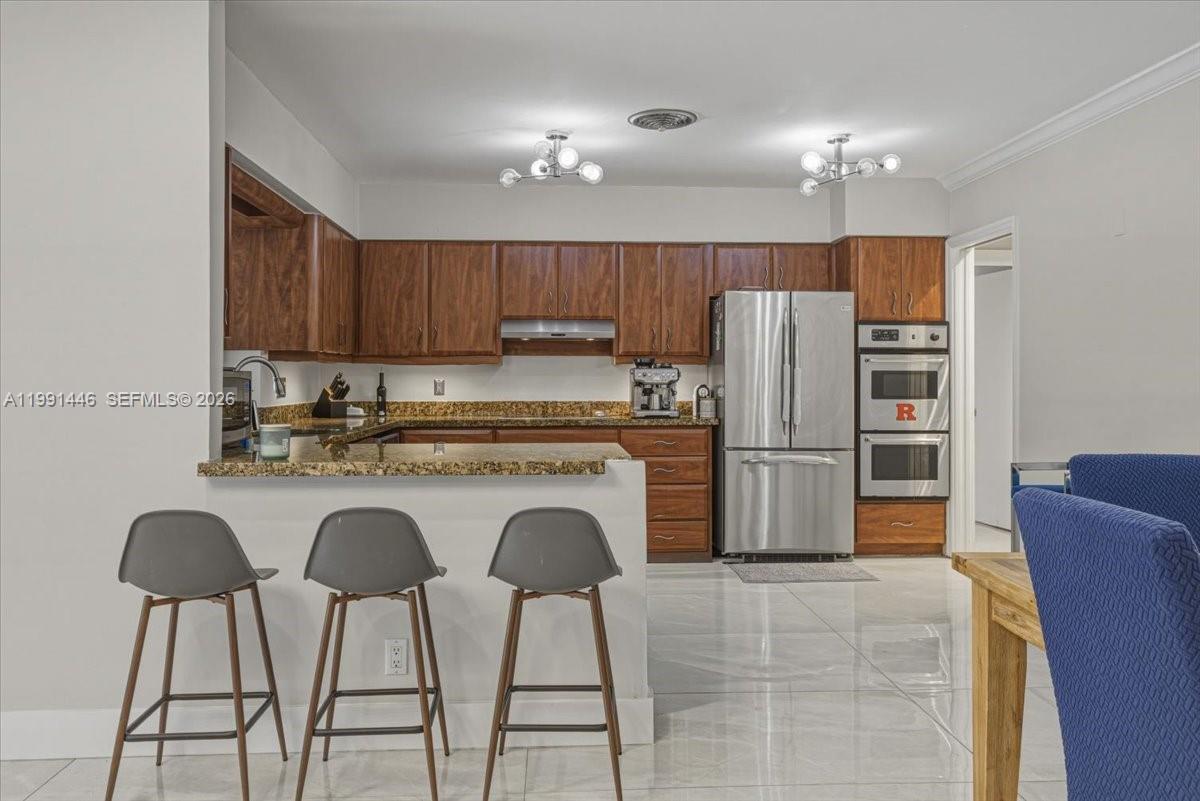 JENADA ISLE - Residential