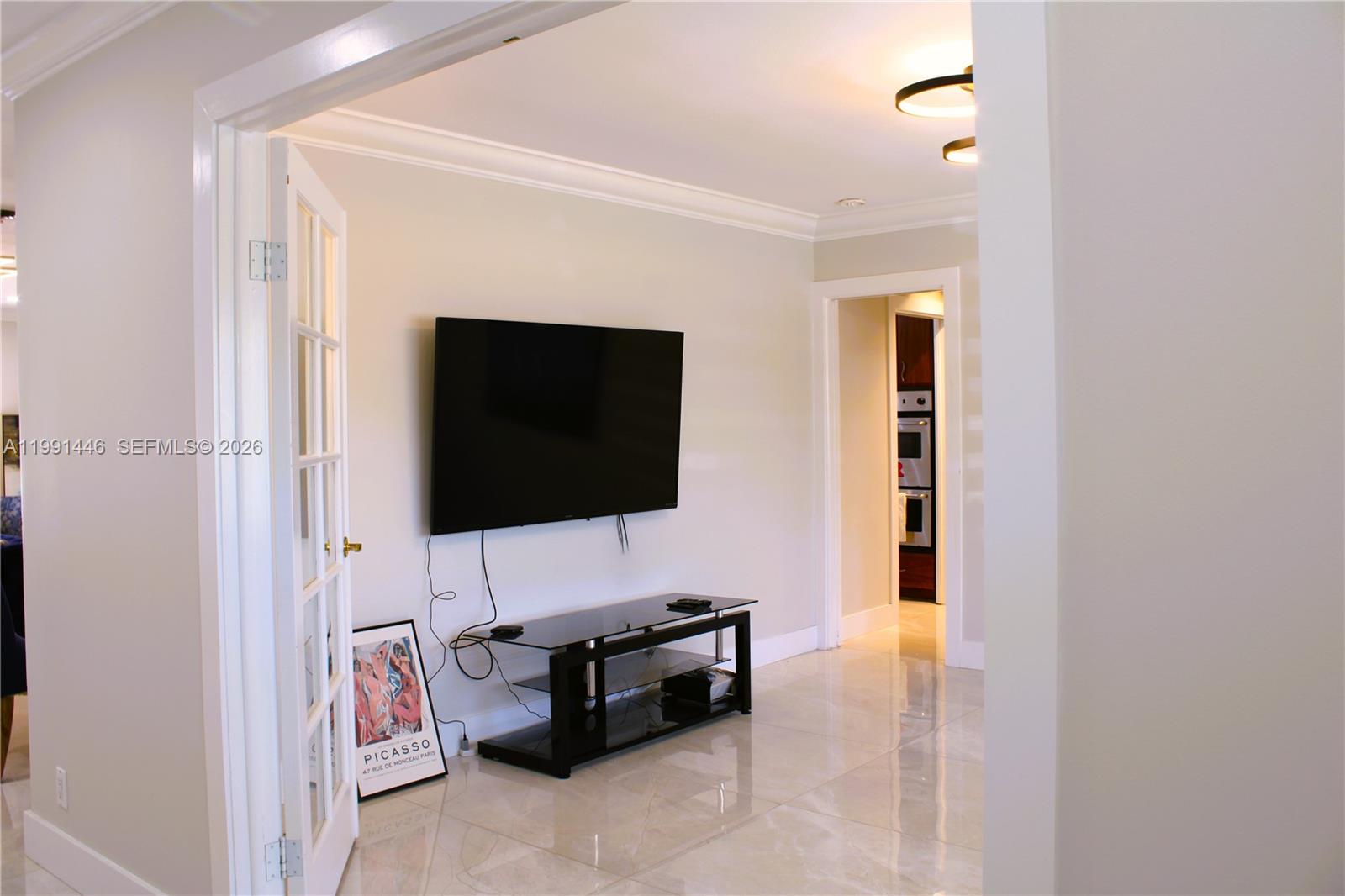 JENADA ISLE - Residential