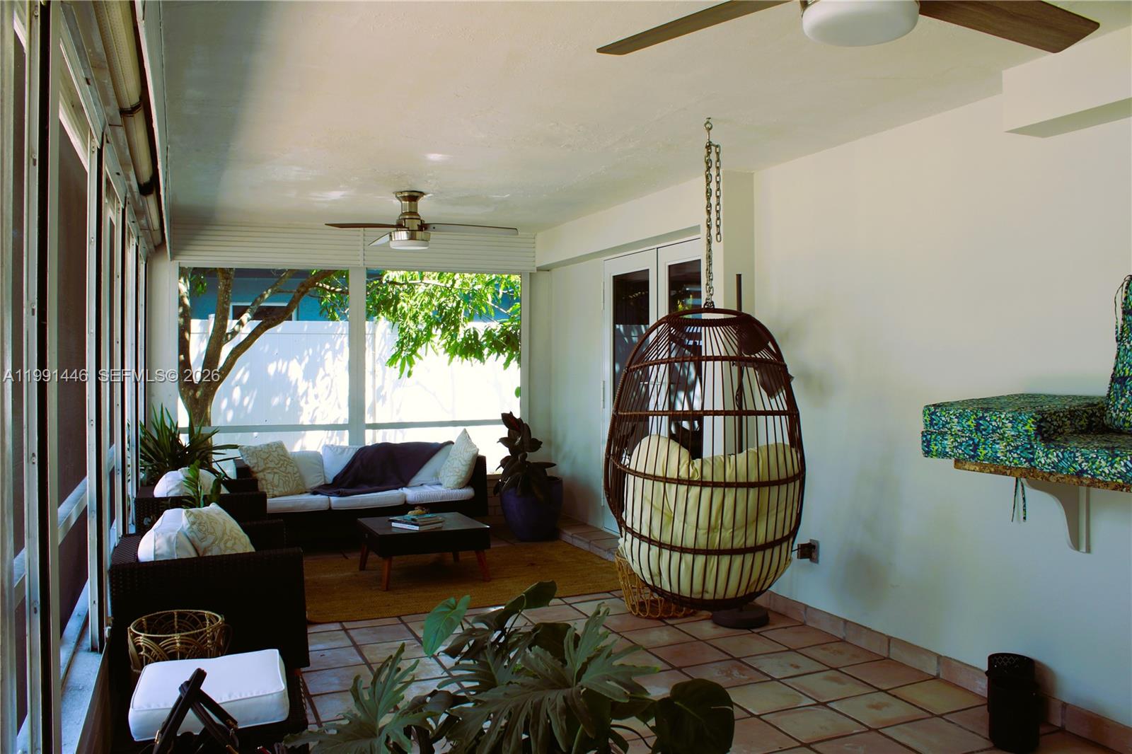 JENADA ISLE - Residential