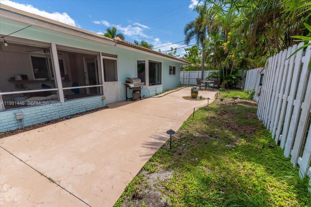 JENADA ISLE - Residential