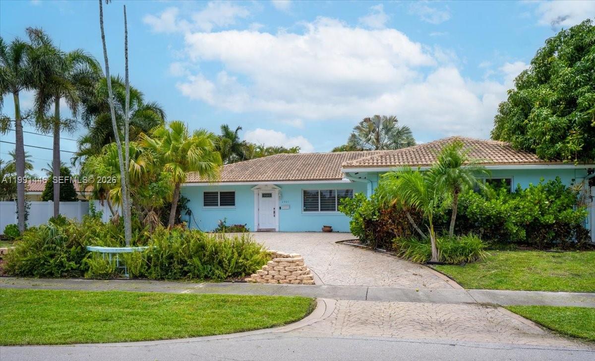 JENADA ISLE - Residential