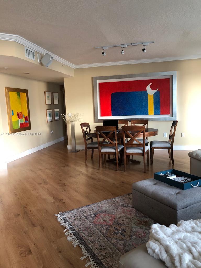 100 HIDDEN BAY CONDO - Residential Lease