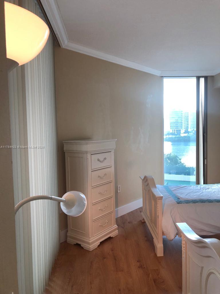 100 HIDDEN BAY CONDO - Residential Lease