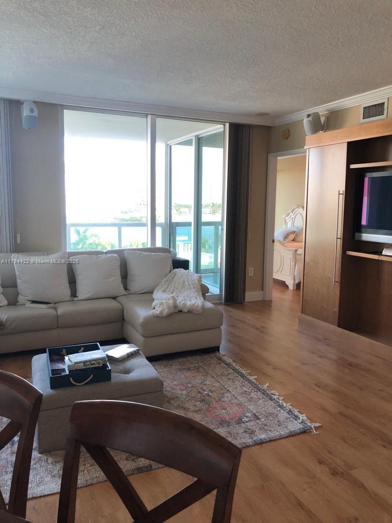 100 HIDDEN BAY CONDO - Residential Lease