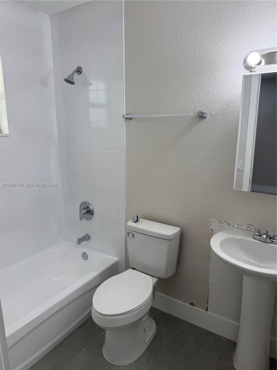 STERLING TOWNHOMES CONDO - Residential Lease