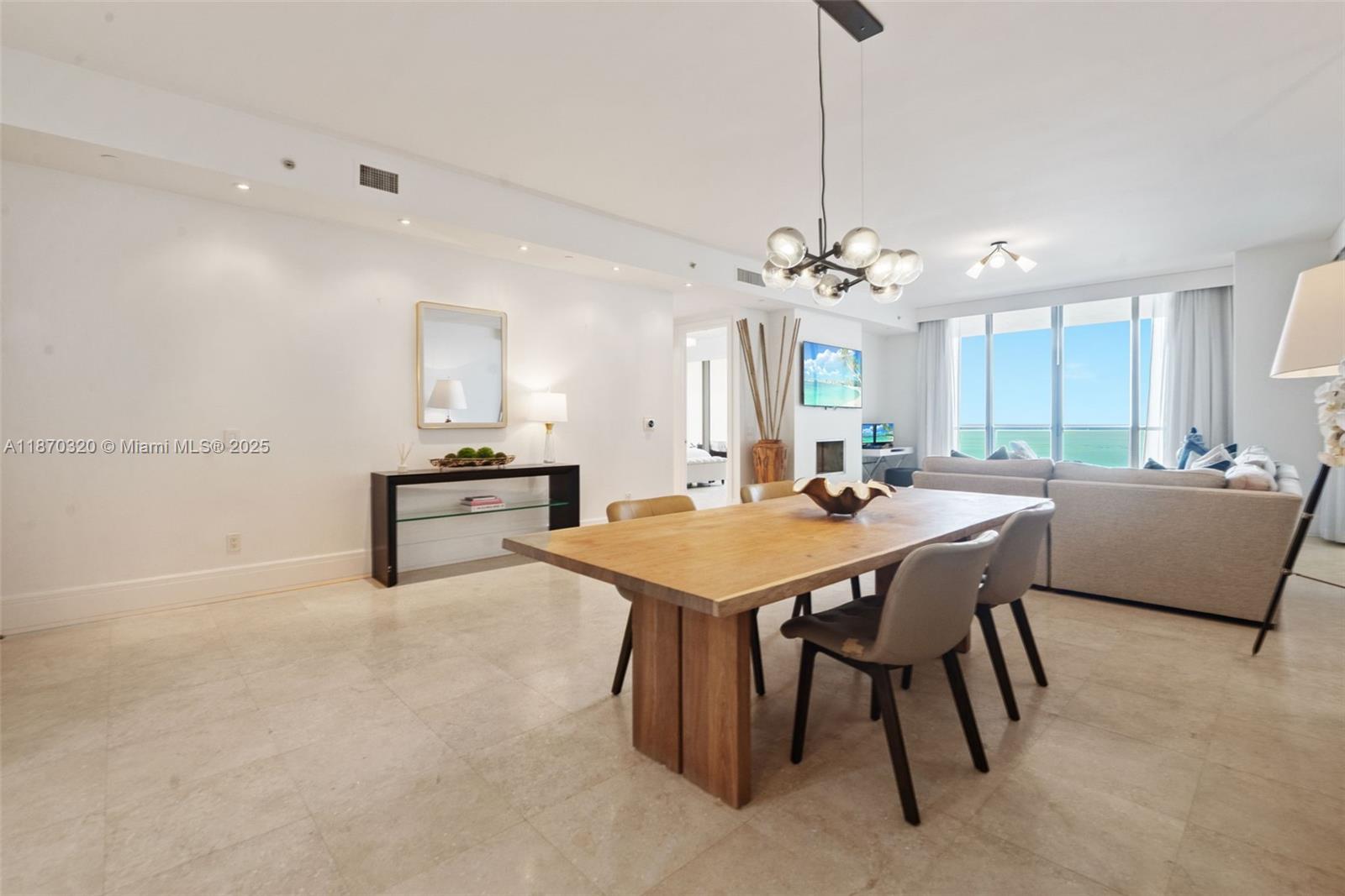 9705 Collins Ave 1104N